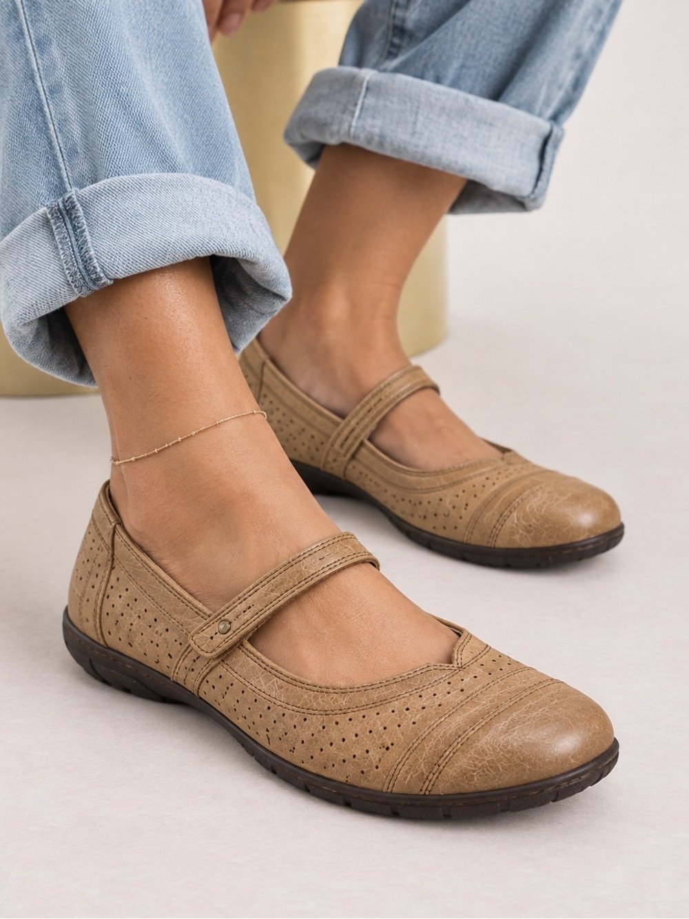 Taos Women's Tan Transit Mary Jane Flat